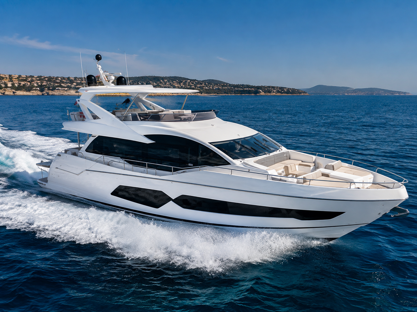 Yacht — 20–35 m