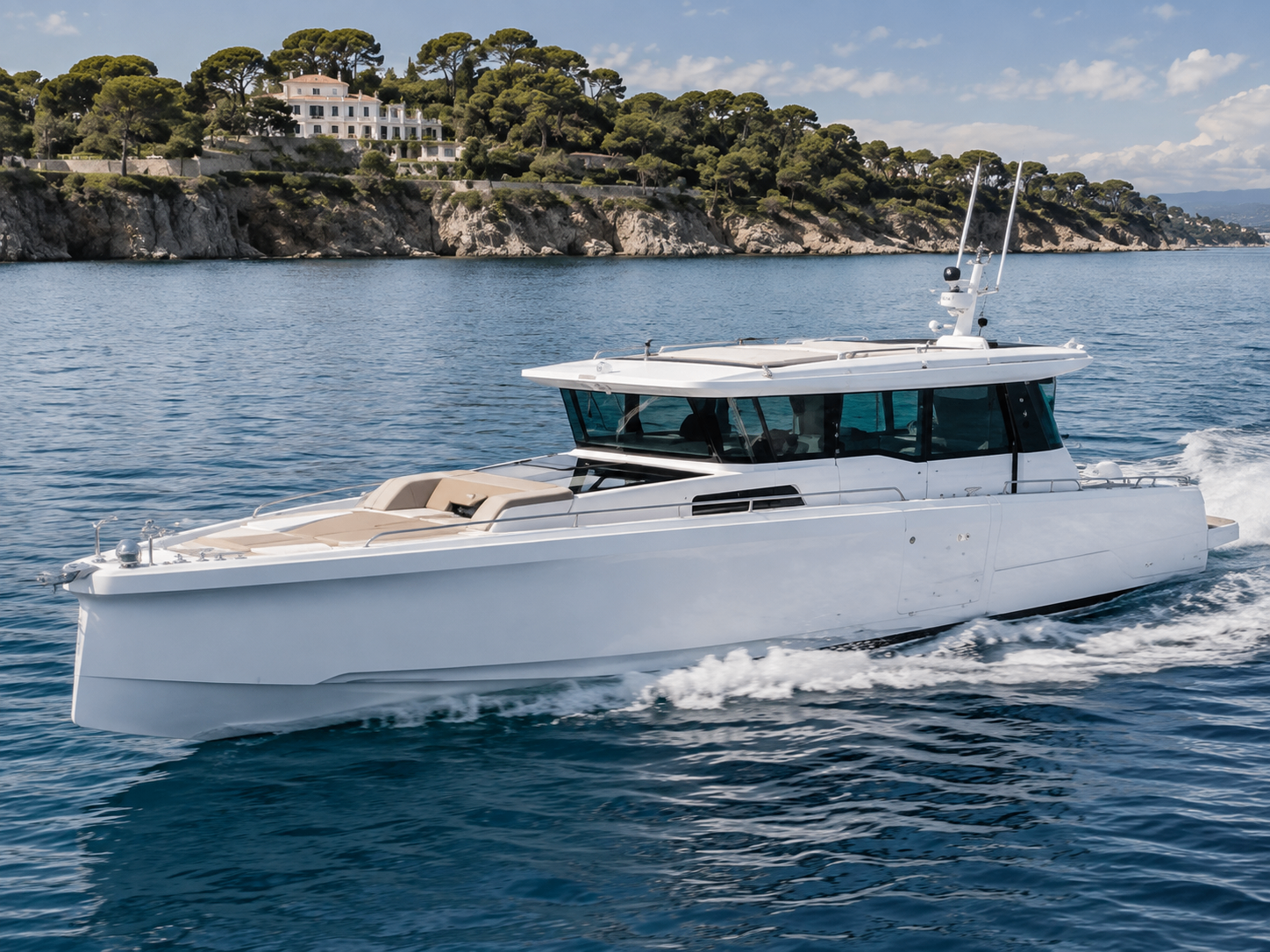 Day Boat — 10–20 m